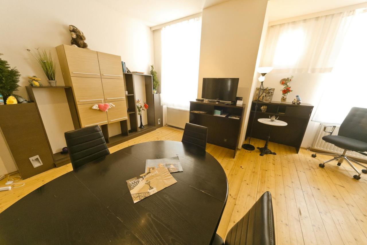 Apartments In Vienna Near Schonbrunn & Westbahnhof - Keyless Check-In Exterior photo